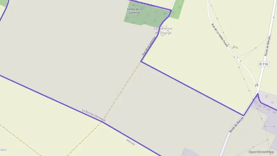 Maison 105 m² quatre pièces à vendre à La Roche-Clermault Maison 105 m² quatre pièces à vendre à La Roche-Clermault