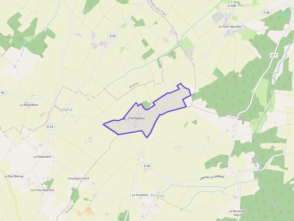 Maison 90 m² quatre pièces à vendre à Dercé