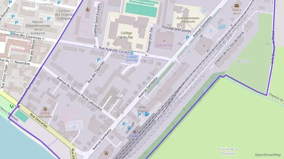 Maison 85 m² trois pièces à vendre à Chinon Maison 85 m² trois pièces à vendre à Chinon