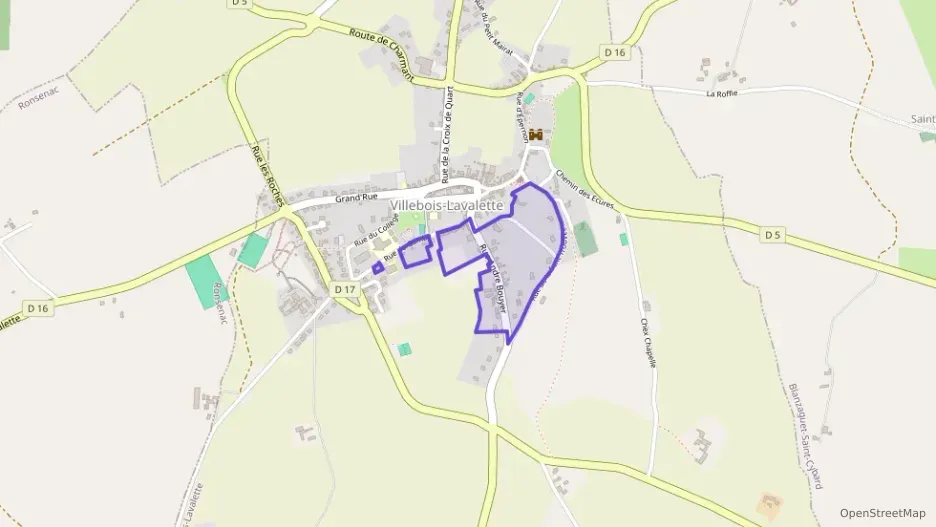 Maison 71 m² trois pièces à vendre à Villebois-Lavalette Maison 71 m² trois pièces à vendre à Villebois-Lavalette