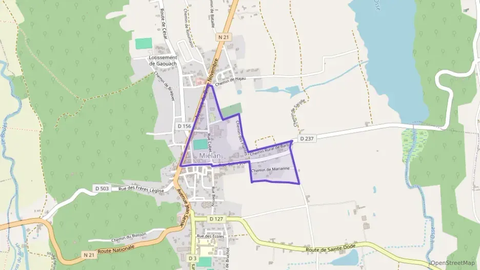 Maison 110 m² quatre pièces à vendre à Miélan Maison 110 m² quatre pièces à vendre à Miélan