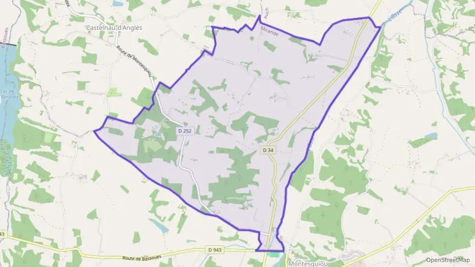 Maison 255 m² sept pièces à vendre à Montesquiou