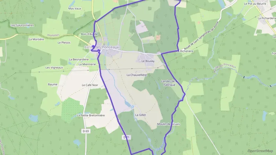 Maison 137 m² quatre pièces à vendre à Avrillé-les-Ponceaux Maison 137 m² quatre pièces à vendre à Avrillé-les-Ponceaux