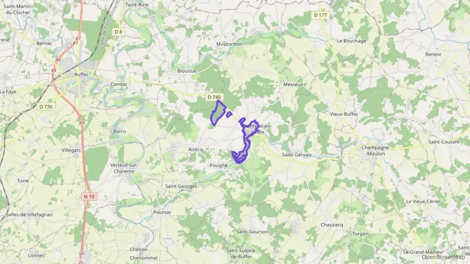 Maison 180 m² cinq pièces à vendre à Nanteuil-en-Vallée