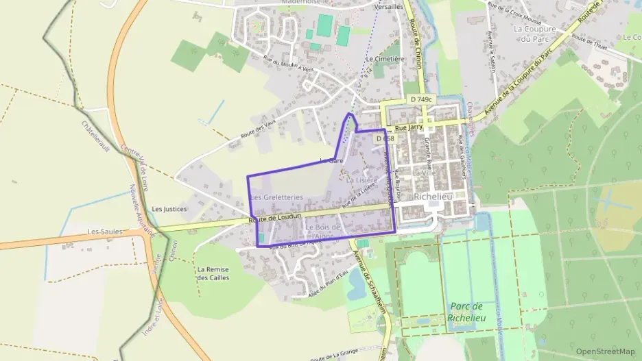 Maison 140 m² quatre pièces à vendre à Richelieu Maison 140 m² quatre pièces à vendre à Richelieu