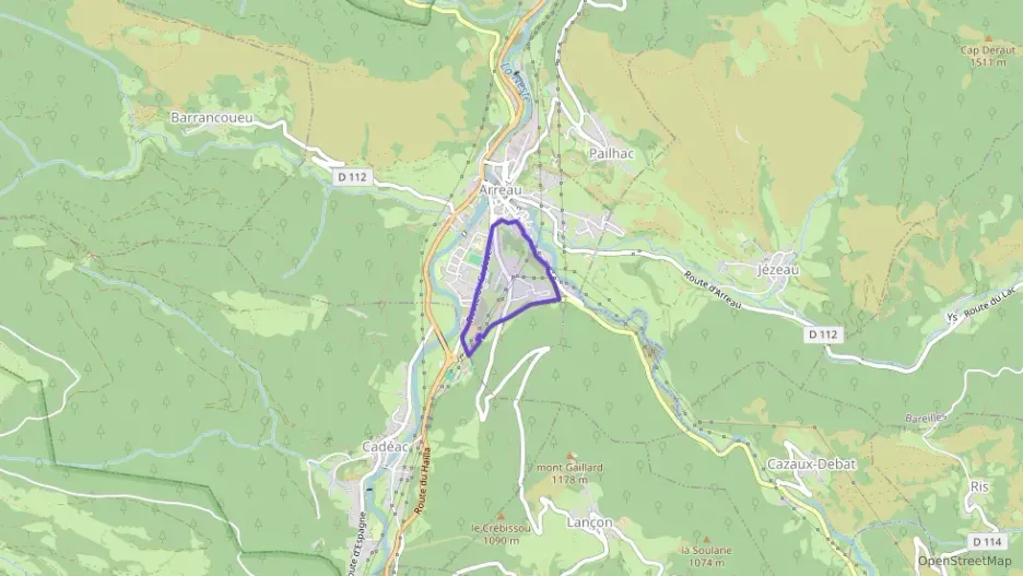 Maison 130 m² quatre pièces à vendre à Arreau Maison 130 m² quatre pièces à vendre à Arreau