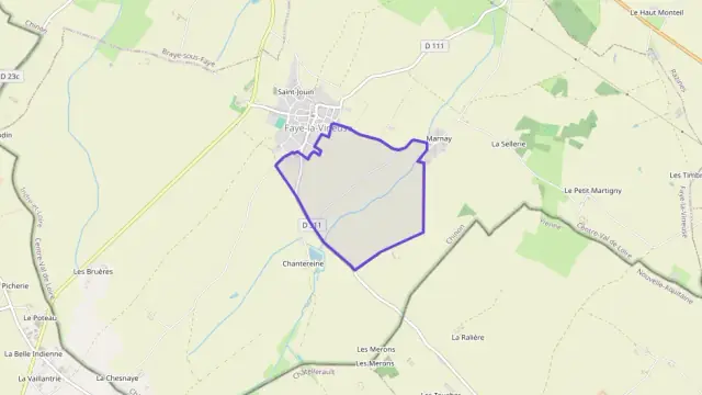 Maison 100 m² quatre pièces à vendre à Faye-la-Vineuse