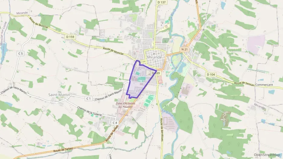 Maison 98 m² quatre pièces à vendre à Mirande Maison 98 m² quatre pièces à vendre à Mirande