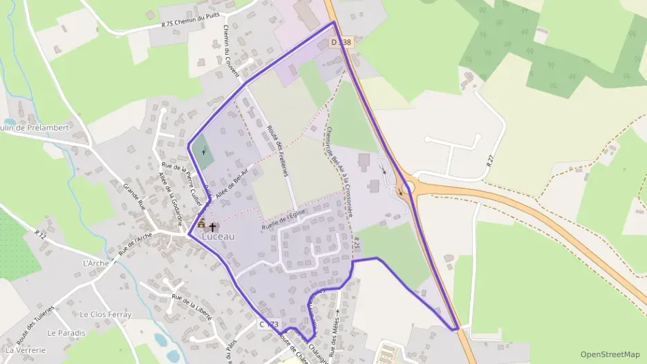 Maison 85 m² quatre pièces à vendre à Luceau Maison 85 m² quatre pièces à vendre à Luceau