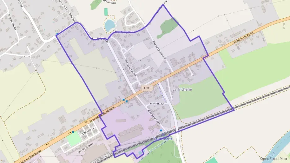 Maison 90 m² cinq pièces à vendre à Beaumont Saint-Cyr Maison 90 m² cinq pièces à vendre à Beaumont Saint-Cyr