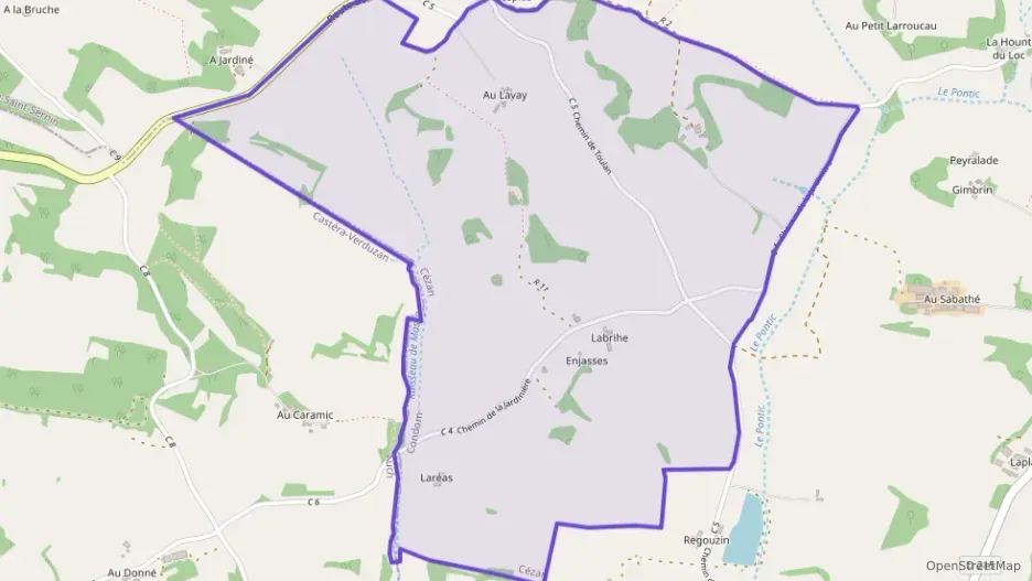 Maison 138 m² cinq pièces à vendre à Cézan