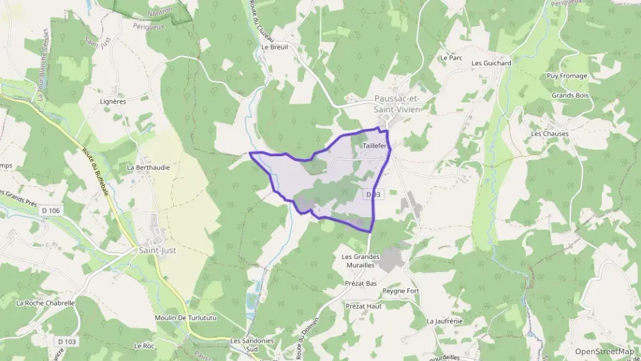 Maison 179 m² six pièces à vendre à Paussac-et-Saint-Vivien Maison 179 m² six pièces à vendre à Paussac-et-Saint-Vivien