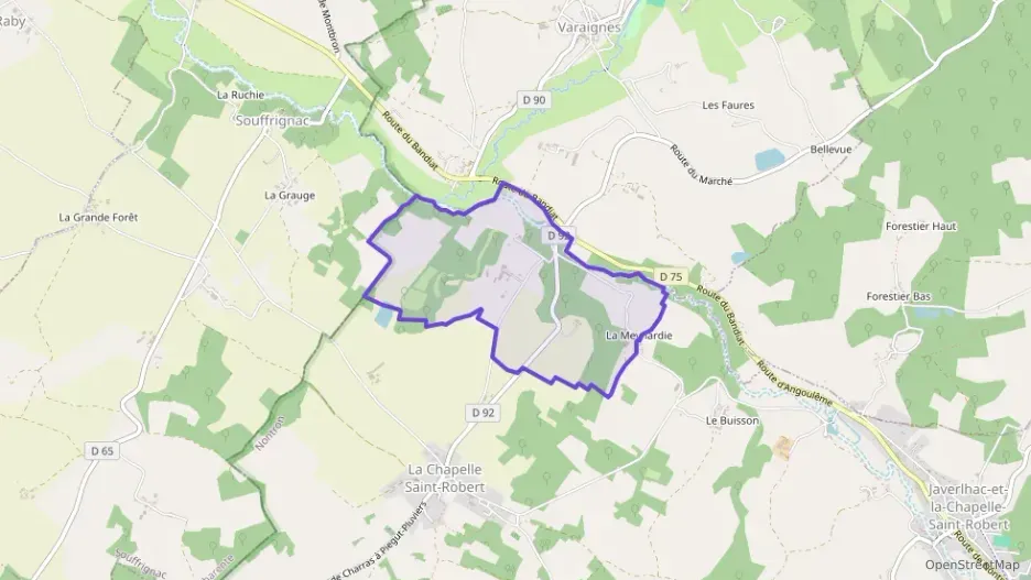 Maison 110 m² trois pièces à vendre à Javerlhac-et-la-Chapelle-Saint-Robert Maison 110 m² trois pièces à vendre à Javerlhac-et-la-Chapelle-Saint-Robert