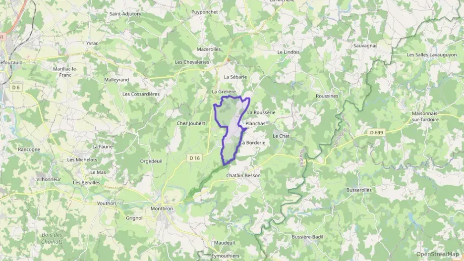 Maison 240 m² trois pièces à vendre à Rouzède Maison 240 m² trois pièces à vendre à Rouzède