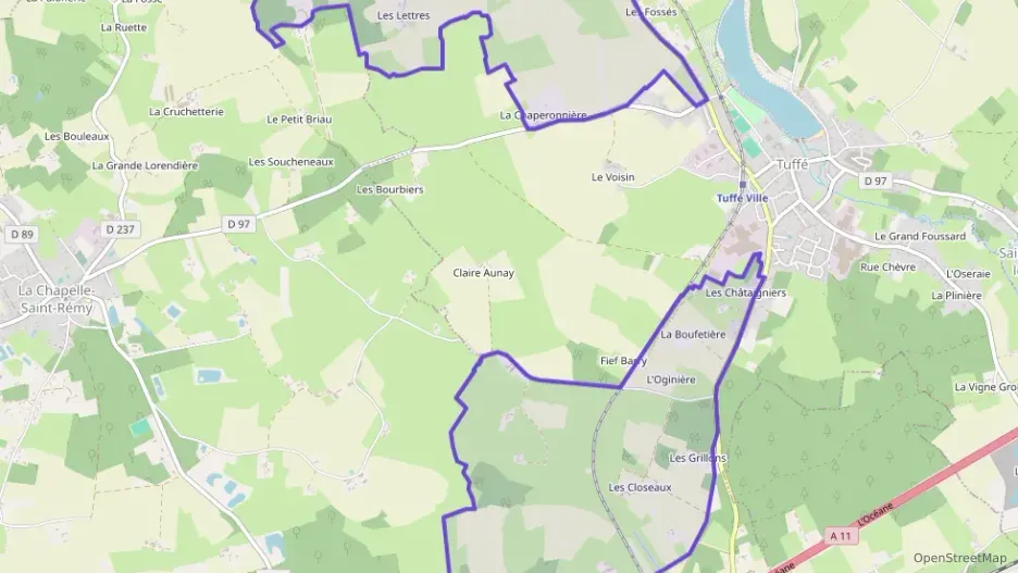 Maison 107 m² quatre pièces à vendre à Tuffé Val de la Chéronne Maison 107 m² quatre pièces à vendre à Tuffé Val de la Chéronne