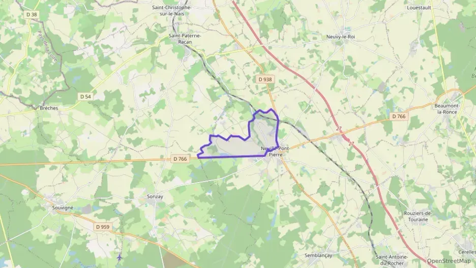 Maison 200 m² quatre pièces à vendre à Neuillé-Pont-Pierre