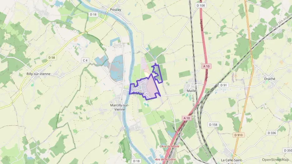 Maison 140 m² cinq pièces à vendre à Nouâtre Maison 140 m² cinq pièces à vendre à Nouâtre