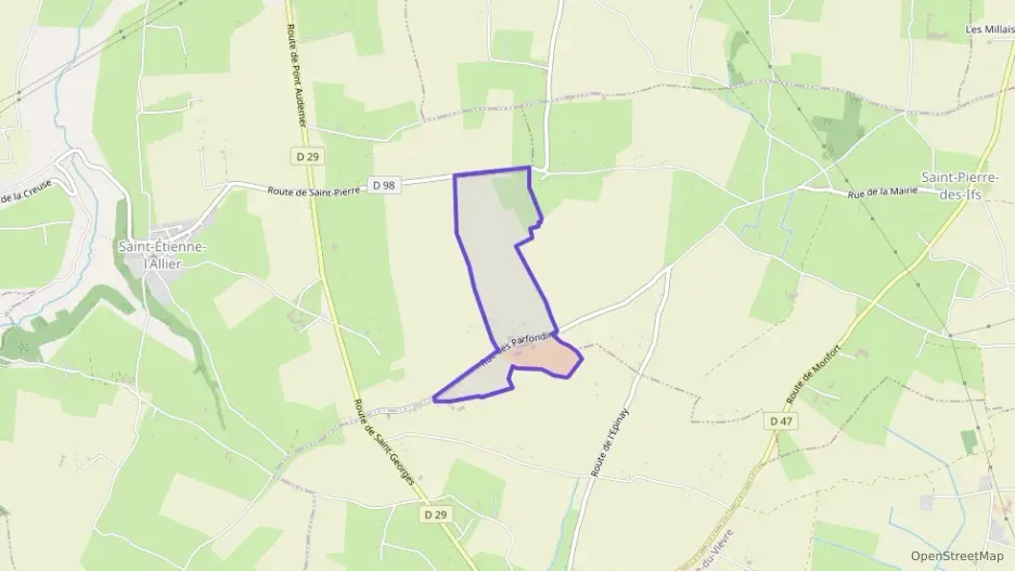 Maison 133 m² trois pièces à vendre à Saint-Étienne-l`Allier Maison 133 m² trois pièces à vendre à Saint-Étienne-l`Allier