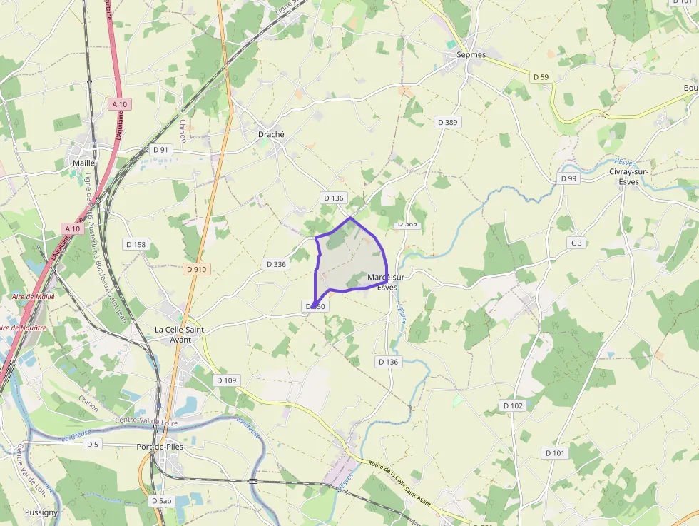 Maison 100 m² quatre pièces à vendre à Marcé-sur-Esves