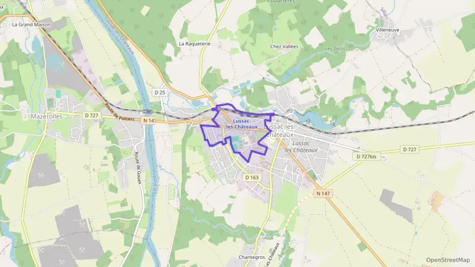 Maison 73 m² quatre pièces à vendre à Lussac-les-Châteaux