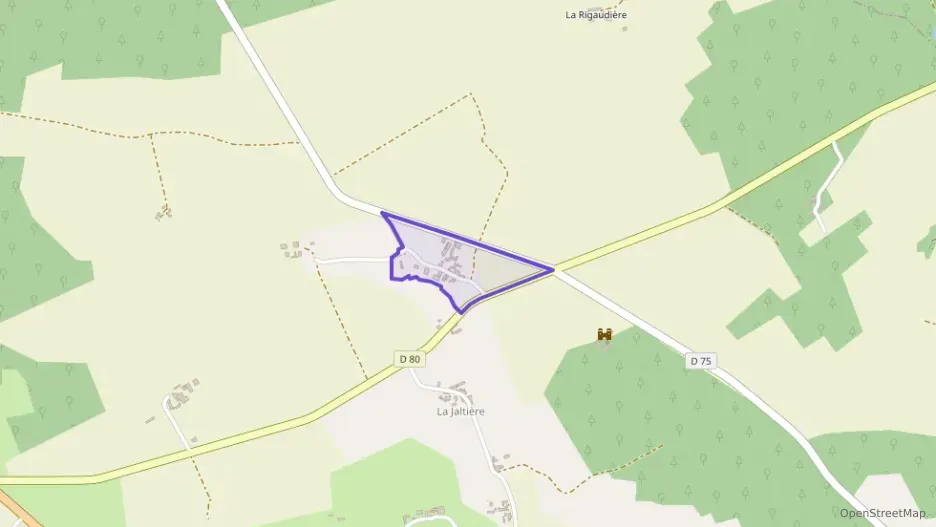 Maison 145 m² quatre pièces à vendre à Coussay-les-Bois Maison 145 m² quatre pièces à vendre à Coussay-les-Bois