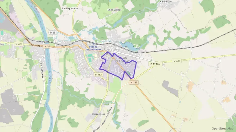 Maison 97 m² trois pièces à vendre à Lussac-les-Châteaux