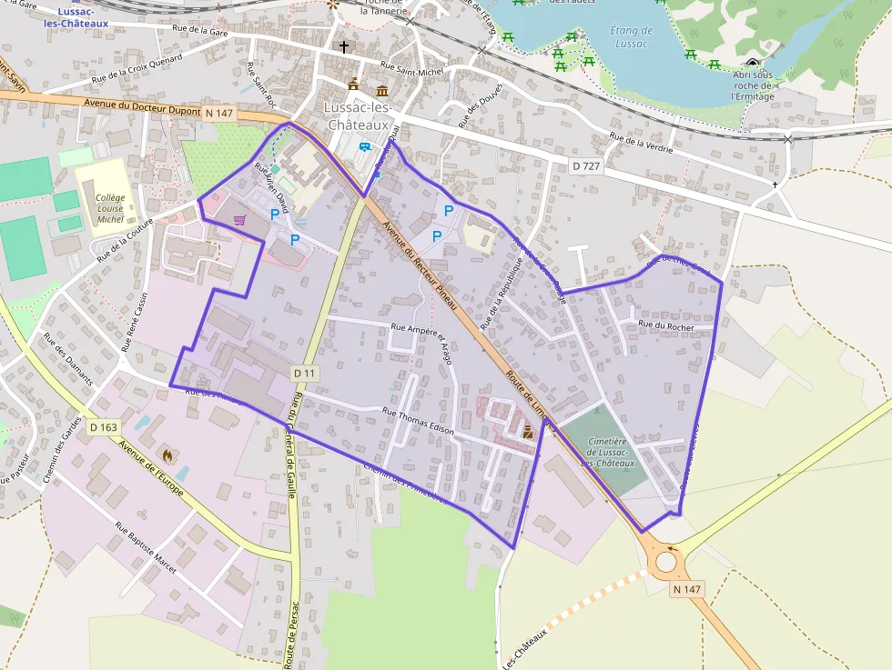 Maison 85 m² trois pièces à vendre à Lussac-les-Châteaux