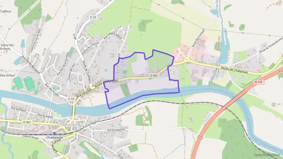 Maison 104 m² cinq pièces à vendre à Chabanais Maison 104 m² cinq pièces à vendre à Chabanais