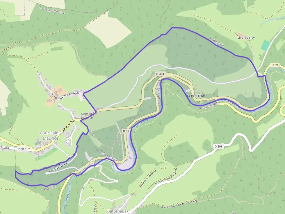 Maison 148 m² quatre pièces à vendre à Cour-Saint-Maurice