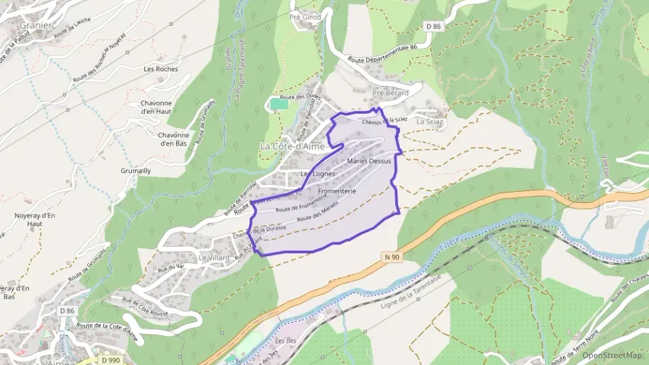 Maison 86 m² trois pièces à vendre à La Plagne-Tarentaise Maison 86 m² trois pièces à vendre à La Plagne-Tarentaise