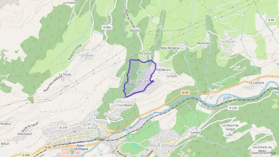 Maison 174 m² cinq pièces à vendre à La Plagne-Tarentaise Maison 174 m² cinq pièces à vendre à La Plagne-Tarentaise