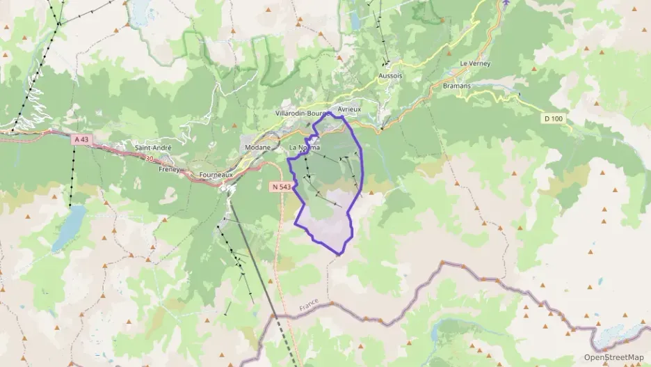 Maison 117 m² cinq pièces à vendre à Villarodin-Bourget Maison 117 m² cinq pièces à vendre à Villarodin-Bourget