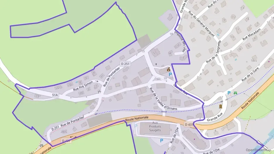 Maison 100 m² six pièces à vendre à Maisons-du-Bois-Lièvremont