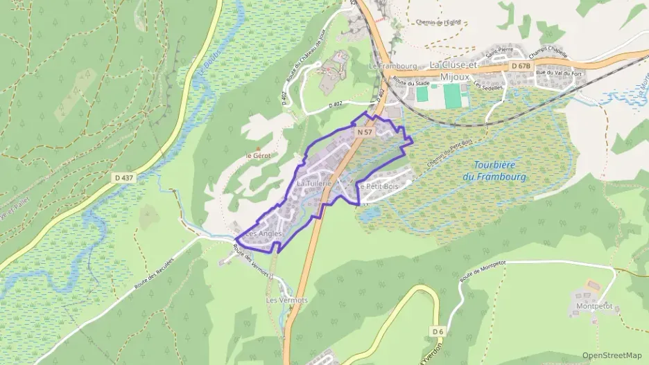 Maison 109 m² quatre pièces à vendre à La Cluse-et-Mijoux Maison 109 m² quatre pièces à vendre à La Cluse-et-Mijoux