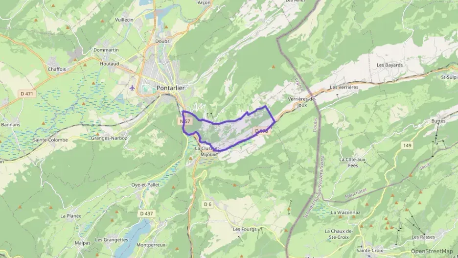 Maison 80 m² trois pièces à vendre à La Cluse-et-Mijoux