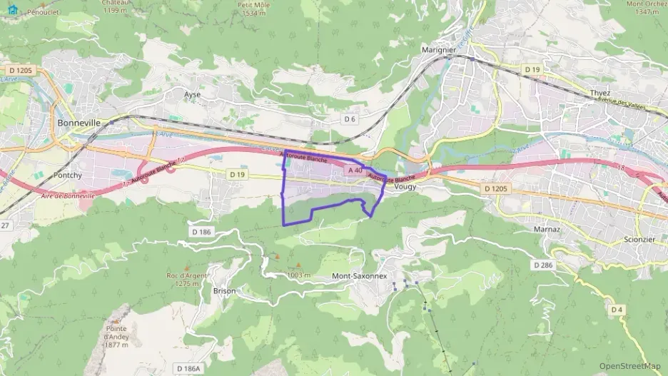 Maison 126 m² cinq pièces à vendre à Vougy Maison 126 m² cinq pièces à vendre à Vougy