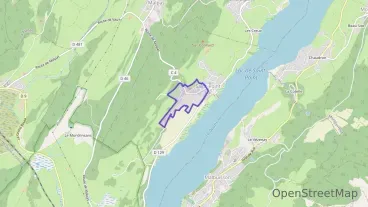 Maison 226 m² six pièces à vendre à Saint-Point-Lac