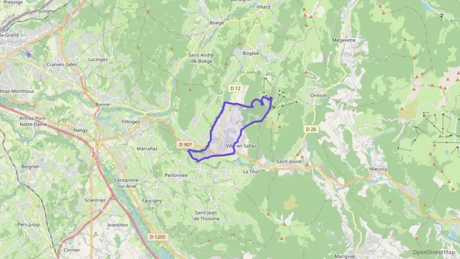 Maison 160 m² cinq pièces à vendre à Viuz-en-Sallaz Maison 160 m² cinq pièces à vendre à Viuz-en-Sallaz