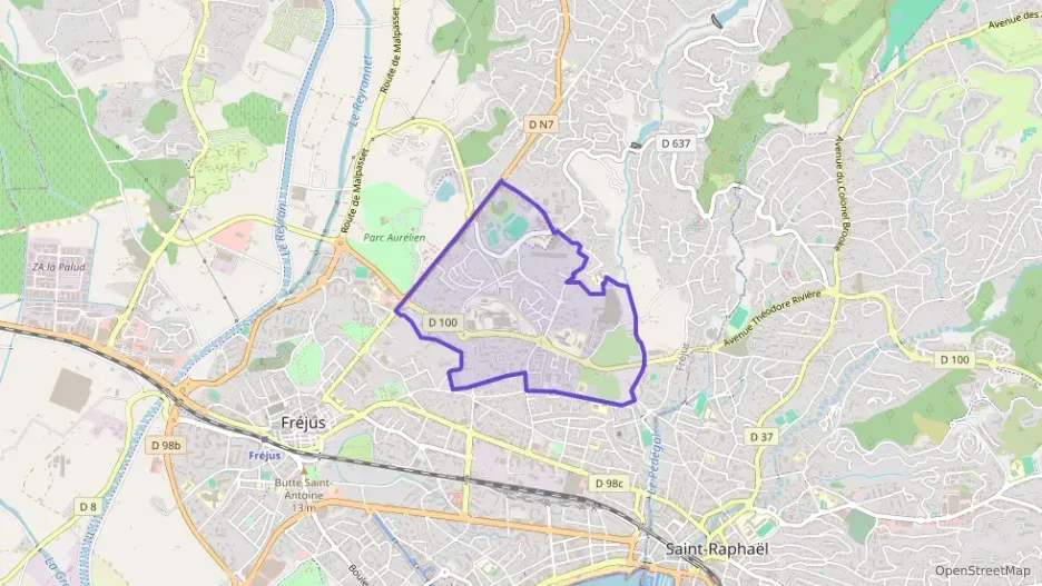 Maison 96 m² quatre pièces à vendre à Fréjus