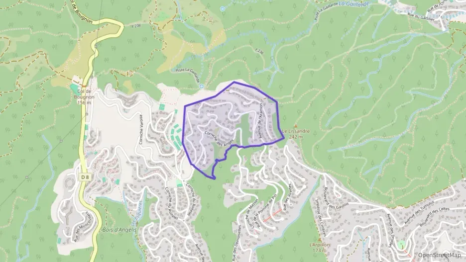 Maison 120 m² quatre pièces à vendre à Roquebrune-sur-Argens Maison 120 m² quatre pièces à vendre à Roquebrune-sur-Argens