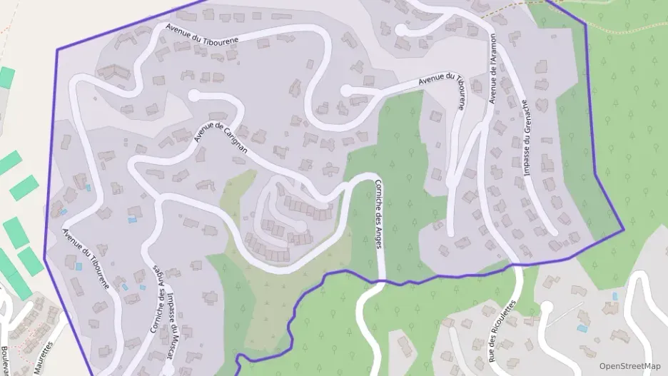 Maison 150 m² six pièces à vendre à Roquebrune-sur-Argens Maison 150 m² six pièces à vendre à Roquebrune-sur-Argens