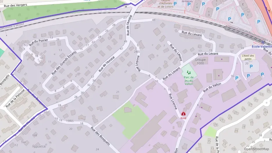 Maison 115 m² quatre pièces à vendre à École-Valentin Maison 115 m² quatre pièces à vendre à École-Valentin