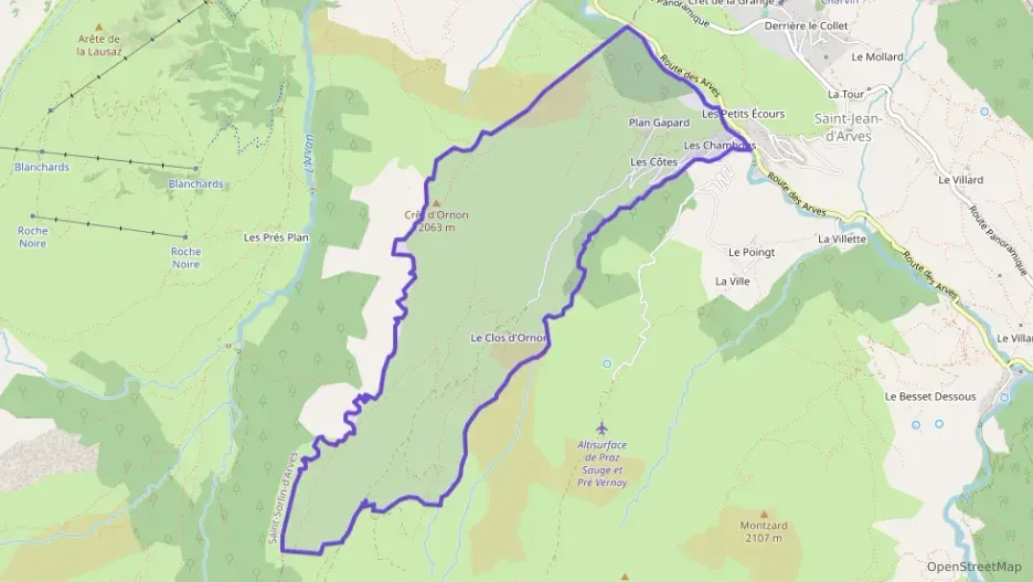Maison 52 m² deux pieces à vendre à Saint-Jean-d`Arves Maison 52 m² deux pieces à vendre à Saint-Jean-d`Arves