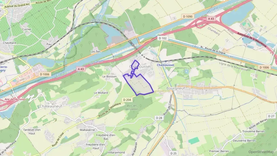 Maison 100 m² cinq pièces à vendre à Chamousset