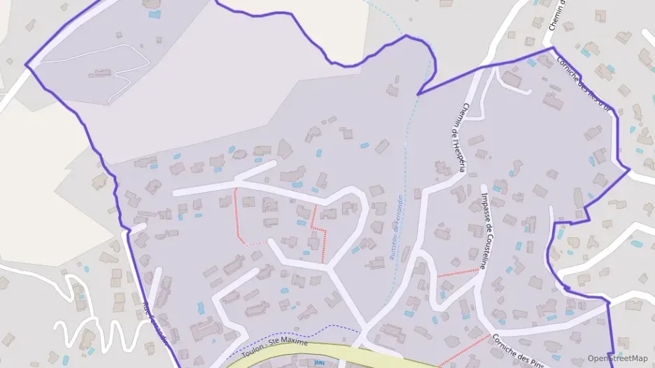 Maison 120 m² cinq pièces à vendre à Le Lavandou Maison 120 m² cinq pièces à vendre à Le Lavandou