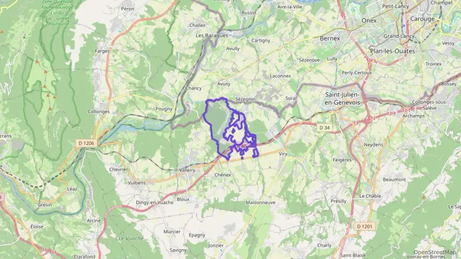 Maison 187 m² sept pièces à vendre à Viry Maison 187 m² sept pièces à vendre à Viry