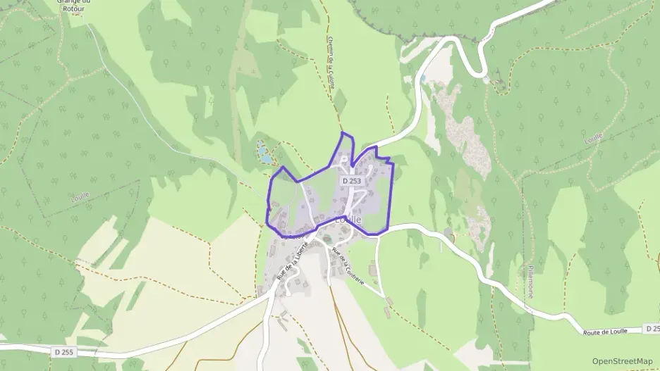 Maison 106 m² six pièces à vendre à Loulle