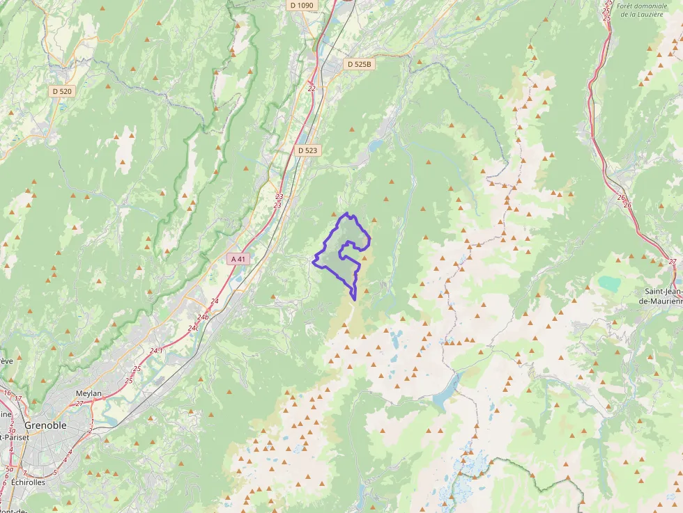 Maison 82 m² quatre pièces à vendre à Theys