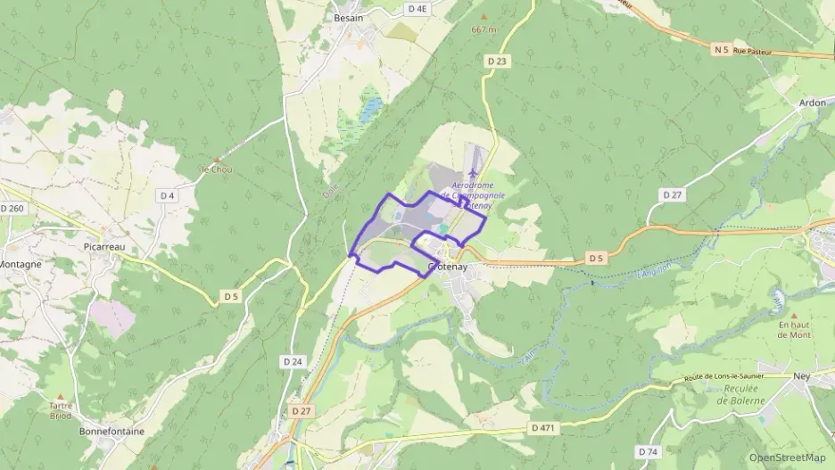 Maison 70 m² quatre pièces à vendre à Crotenay Maison 70 m² quatre pièces à vendre à Crotenay