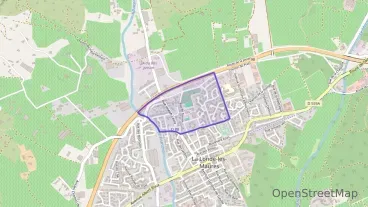 Maison 100 m² six pièces à vendre à La Londe-les-Maures Maison 100 m² six pièces à vendre à La Londe-les-Maures